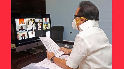 கரோனாவால் உயிரிழந்தோரின் குடும்பத்துக்கு ரூ.1 கோடி இழப்பீடு; அனைத்துக் குடும்பங்களுக்கும் ரூ.5000 நிவாரணம்: திமுகவின் அனைத்துக் கட்சிக் கூட்டத்தில் தீர்மானம்