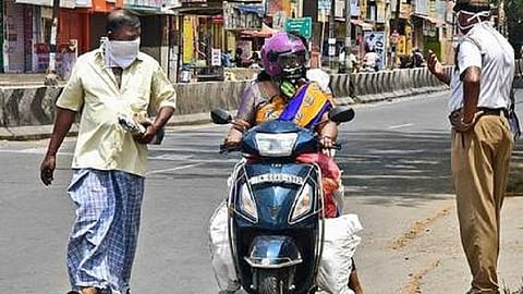 ஊரடங்கில் பறிமுதல் செய்த வாகனங்களை திருப்பி ஒப்படைக்க போலீஸ் நடவடிக்கை