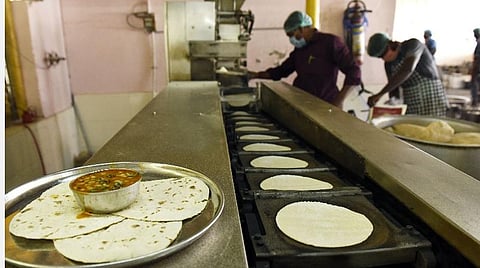 தொண்டு நிறுவனம் மூலம் தயாரிக்கப்படும் சப்பாத்தி.