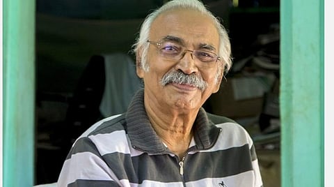 எழுத்தாளர் பொன்னீலனுக்கு அத்தியாவசியப் பொருள்கள் எடுத்துச் சென்ற ஆர்டிஓ: ஊரடங்கில் படைப்பாளிக்குக் கிடைத்த மரியாதை