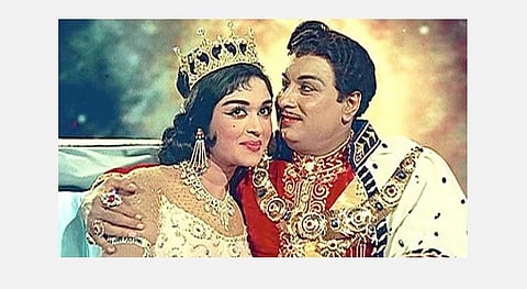 எம்ஜிஆரின் முழு லவ் சப்ஜெக்ட்... ’அன்பே வா!’ ;   மனதை அள்ளும் ‘ராஜாவின் பார்வை ராணியின் பக்கம்’