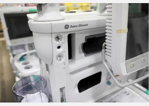 கரோனா வைரஸ்: 9 நாட்கள் வெண்டிலேட்டரில் கோமாவிலிருந்த நோயாளி: நடையையே மறந்தார்- போராட்டக்காரர்களுக்கு அறிவுரை    