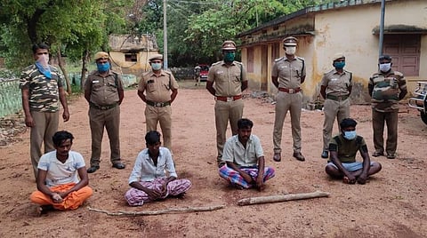சிறுத்தை வேட்டையாடச் செல்வதாக டிக் டாக் பதிவிட்ட 4 பேர் கைது