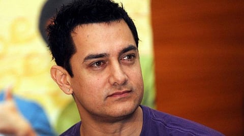 நடிகர் ஆமிர் கான் கோதுமை பாக்கெட்டுக்குள் பணம் வைத்துக் கொடுத்தாரா? டிக் டாக் வீடியோவால் பரபரப்பு