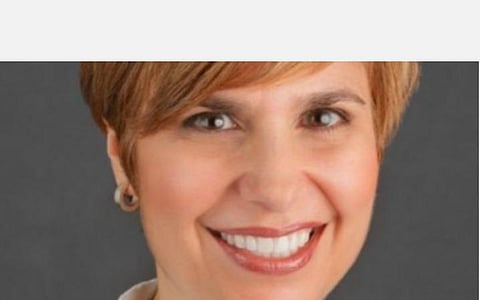 டாக்டர் லோர்னா பிரீன்.