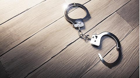 தூத்துக்குடியில் கரோனா பரிசோதனைக்கு அழைத்துச் செல்லப்பட்ட விசாரணைக் கைதி தப்பியோட்டம்