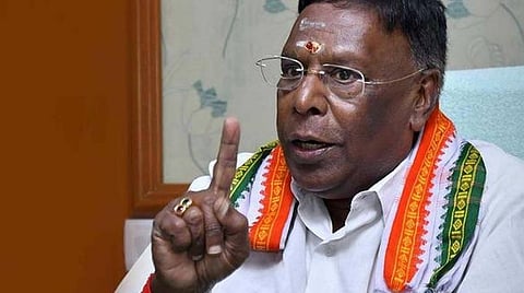 கரோனா தொற்றால் பெரிய பாதிப்பு உருவானால் தியாகங்களுக்கு தயாராக இருக்க வேண்டும்: அரசு ஊழியர்களுக்கு புதுச்சேரி முதல்வர் வலியுறுத்தல்