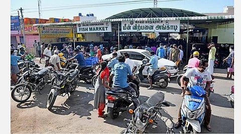 சேலம் மாவட்டத்தை ஆரஞ்சு நிற பட்டியலில் இருந்து பச்சை நிற பட்டியலுக்கு மாற்றிட மக்கள் உறுதி மொழி ஏற்பு