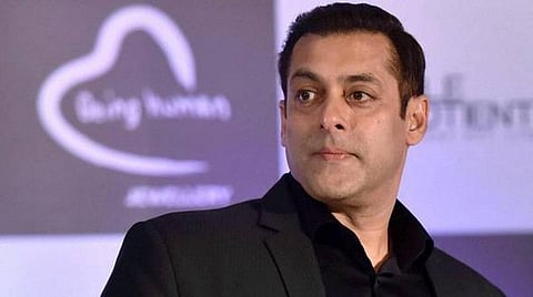 மீண்டும் வண்டி நிறைய மளிகைப் பொருட்கள்: சல்மான் கான் தானம்