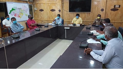 விருதுநகரில் 6-ம் தேதிக்குப் பிறகு உரிய அனுமதி பெற்று தொழிற்சாலைகளைத் தொடங்கலாம்: அமைச்சர் ராஜேந்திர பாலாஜி