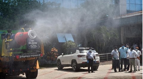தூத்துக்குடி மாநகராட்சியில் கிருமி நாசினி தெளிக்க ரூ.7.40 லட்சத்தில் அதிநவீன இயந்திரம்