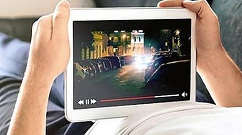 கல்யாண மண்டபங்கள் திரையரங்கங்களாக மாறும்: ஓடிடி தளங்களால் நிகழப்போகும் மாற்றம் 