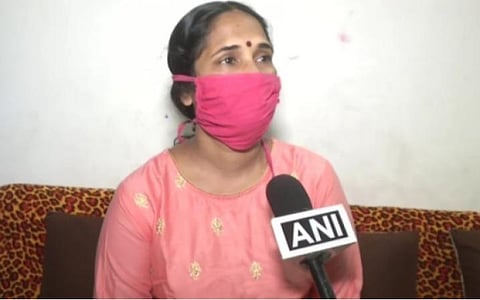 நாக்பூர் செவிலியர் ராதிகா  வின்சுர்கர்  பேட்டி.: படம் ஏஎன்ஐ