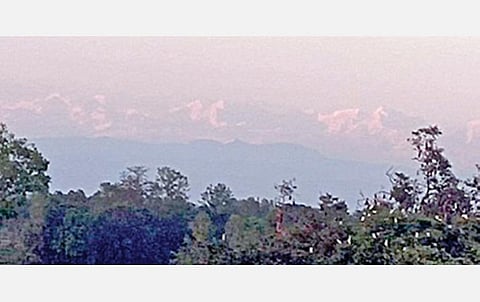 ஊரடங்கு உத்தரவால் காற்று மாசு கணிசமாக குறைந்துவிட்டது: பிஹார் கிராமத்தில் இருந்து தெரிந்த அழகிய இமயமலை