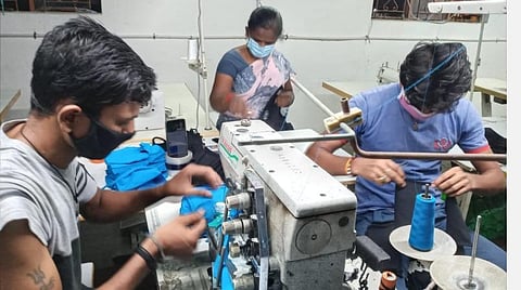 ஊருக்குச் சென்ற தொழிலாளர்கள் திரும்ப வருவார்களா?- காத்திருக்கும் திருப்பூர் பனியன் நிறுவனங்கள்