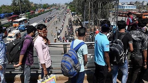 நெல்லை, தூத்துக்குடி மாவட்டங்களில் இருந்து 1197 தொழிலாளர்கள் சிறப்பு ரயிலில் பிஹார் பயணம்