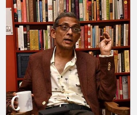 சீன நிறுவனங்களால் பயனில்லை, பணக்காரர்கள் அல்ல, சாதாரண மக்களே நாட்டின் பொருளாதார அடித்தளம்: அபிஜித் பானர்ஜி பேட்டி