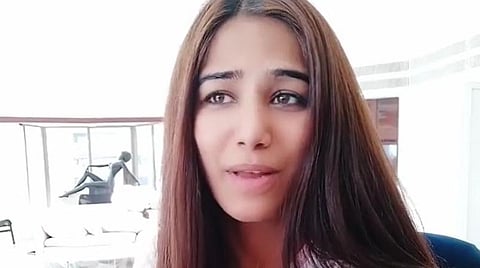 நான் கைதாகவில்லை; வீட்டில்தான் இருக்கிறேன்: பூனம் பாண்டே