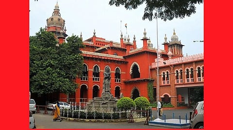 ஆன்லைனில் மது விற்பனை கோரி வழக்கு: மனுதாரருக்கு உயர் நீதிமன்றம் அபராதம்; மனு தள்ளுபடி