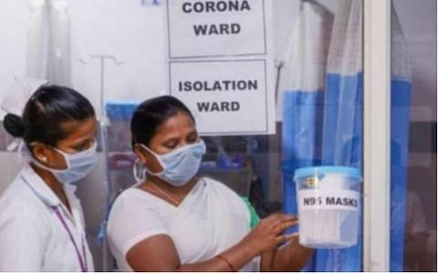 கரோனா வார்டில் பணியாற்றுவோருக்கு மட்டும் சிறப்பு ஊதியமா?- பேரிடர் காலத்தில் பணியாற்றும் மற்ற அரசுத் துறை ஊழியர்கள் அதிருப்தி 