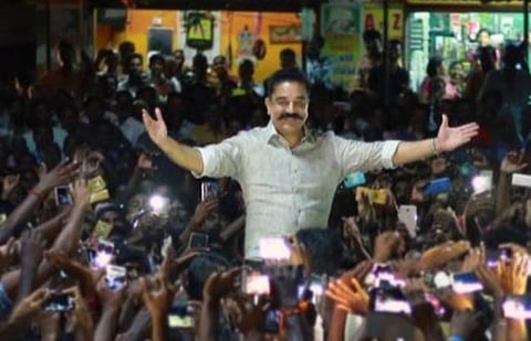 மதுக்கடை திறப்பில் உத்வேகம் காட்டும் அரசு; மக்களே நீதி மய்யமாக மாறும் நேரம்: கமல் ட்வீட்