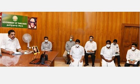 இடம்பெயரும் நிறுவனங்கள்; ஈர்க்க வெளிநாட்டு தொழில் கூட்டமைப்பினர் அடங்கிய சிறப்புப் பணிக்குழு: முதல்வர் பேச்சு