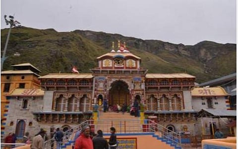 பத்ரிநாத் கோயில் நடை திறப்பு: பிரதமர் மோடி சார்பில் முதல் பூஜை