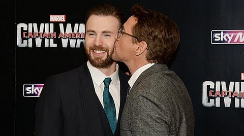 ராபர்ட் டவுனி மிகவும் இலகுவான மனிதர் - ‘கேப்டன் அமெரிக்கா’ க்றிஸ் எவான்ஸ் புகழாரம்