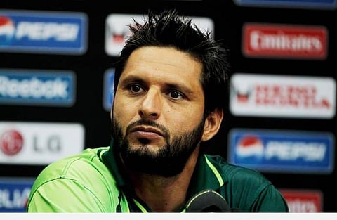 முஷ்பிகுர் ரஹிம் பேட் ஏலம்:  சினிமா பாணியில் தொகையை ‘ஏற்றிவிட்ட’ நபர்கள் - கடைசியில் அப்ரிடி வாங்கினார்