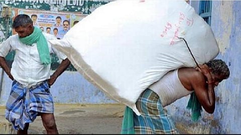 சிவகங்கை மாவட்டத்தில் 8 மாதங்களாக ஓய்வூதியம் கிடைக்காமல் 5 ஆயிரம் அமைப்புசாரா தொழிலாளர்கள் தவிப்பு