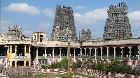 மீனாட்சியம்மன் கோயிலில் சமூக இடைவெளியுடன் விரைவில் சாமிதரிசனத்திற்கு ஏற்பாடு: வி.வி.ராஜன் செல்லப்பா எம்எல்ஏ தகவல் 