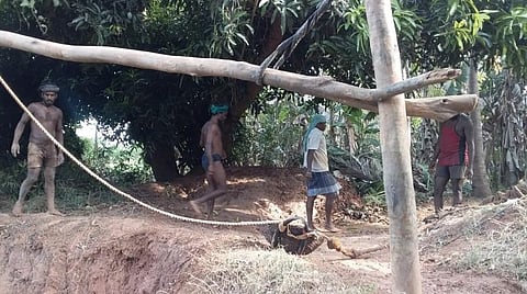 தூர்வாரப்பட்ட கிணறு