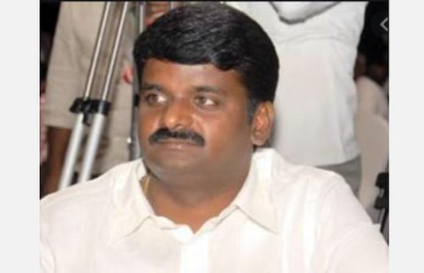 பிற மாநிலங்களிலிருந்து வருபவர்கள் நோய்த்தொற்றுடன் வருவது சவாலாக உள்ளது: அமைச்சர் விஜயபாஸ்கர் 