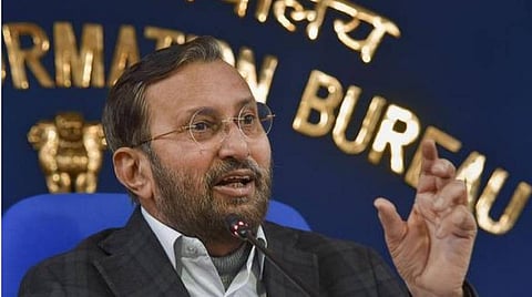 நாடுமுழுவதும் ஒரே நேரத்தில் சமுதாய வானொலியில் உரையாற்றுகிறார் பிரகாஷ் ஜவடேகர்