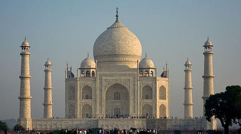 சுற்றுலா நிறுவனங்களை 6 மாதங்களில் மூடும் அபாயம்