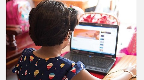 இப்போது என்ன செய்கிறேன்? - புரிந்துகொண்டு உதவ முயல்கிறேன்