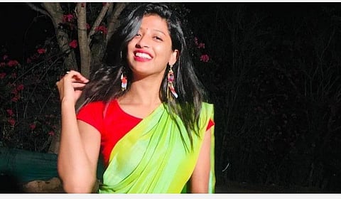 பிரபல கன்னட நடிகை சாலை விபத்தில் மரணம்