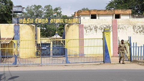 மதுரை மத்திய சிறையில் இரண்டு கைதிகளுக்கு கரோனா தொற்று உறுதி 