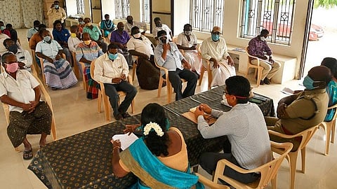 மூன்று மாதங்களுக்குப் பிறகு கடலுக்குச் செல்லும் தூத்துக்குடி விசைப்படகு மீனவர்கள்: ஜூன் 1 முதல் சுழற்சி முறையில் செல்ல முடிவு