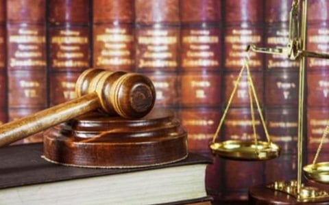 தமிழக சட்டக்கல்லூரிகளில் ஆன்லைனில் தேர்வுகள் நடத்துவதால் மாணவர்கள் சிரமம்: சட்டத்துறை அமைச்சருக்கு தமாகா மனு