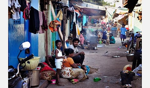 குடிசைப்பகுதிகளில் தீவிர சோதனை; 7 நாள் அரசு முகாமில் தனிமைப்படுத்தல், ரூ.1000 நிவாரணம்: சென்னைக்கான சிறப்பு நடவடிக்கைகள் 