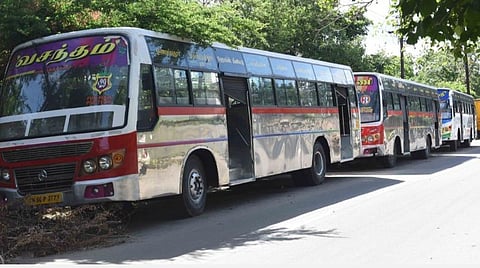 60 சதவீத இருக்கைக்கான பயணிகளைக் கொண்டு தனியார் பேருந்துகளை இயக்க முடியாது: உரிமையாளர் சங்கத்தினர் திட்டவட்டம்