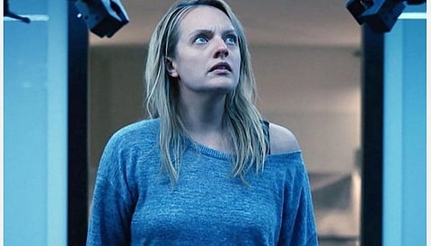 'இன்விஸிபிள் மேன்' திரைப்படத்தில் எலிஸபெத் மாஸ்.