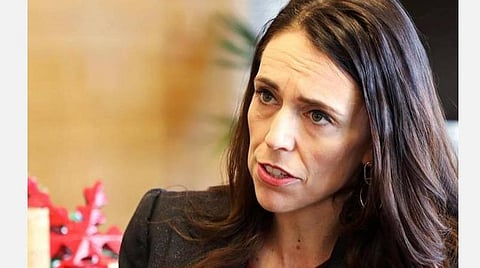 உண்மையில் என்னை பயமுறுத்துகிறது: அமெரிக்காவில் போலீஸ் காவலில் மரணித்த ஜார்ஜ் பிளாய்ட் குறித்து நியூஸி. பிரதமர்