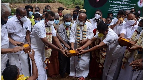 நொய்யல் ஆற்றுக்கு ரூ.230 கோடியில் திட்டம்: அமைச்சர் எஸ்.பி.வேலுமணி பூமி பூஜை