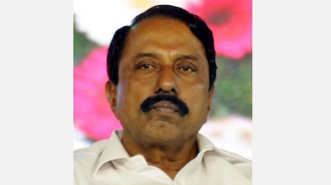 காய்ச்சல் அதிகம் உள்ள 10-ம் வகுப்பு மாணவர்களுக்கு தேர்வில் விலக்கு அளிப்பது குறித்து பின்னர் முடிவு எடுக்கப்படும்- அமைச்சர் செங்கோட்டையன் தகவல்