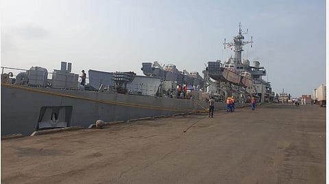 சமுத்திர சேது; இந்தியர்களை மீட்க ஈரான் சென்றது இந்திய கடற்படை கப்பல்