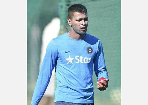 ஆஸி. தொடர்: இந்திய அணியில் ஹர்திக் பாண்டியா, குல்தீப் யாதவ் அவசியம் என்கிறார் இயன் சாப்பல்