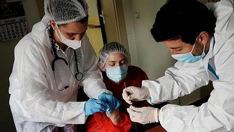 மதுரையில் கரோனாவை தடுக்க 155 இடங்களில் சிறப்பு மருத்துவ முகாம்: காய்ச்சல் உள்ளோரை கண்காணித்து பரிசோதனை செய்ய மாநகராட்சி ஏற்பாடு 