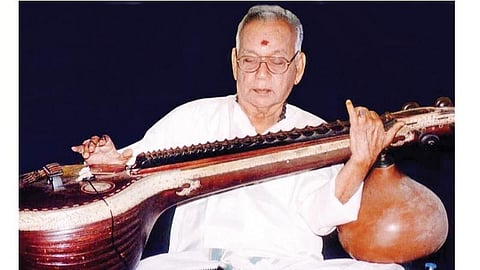 வீணை பிச்சுமணி அய்யர் நூற்றாண்டு: வீணை இசையில் பக்தியைப் பரப்பியவர்!